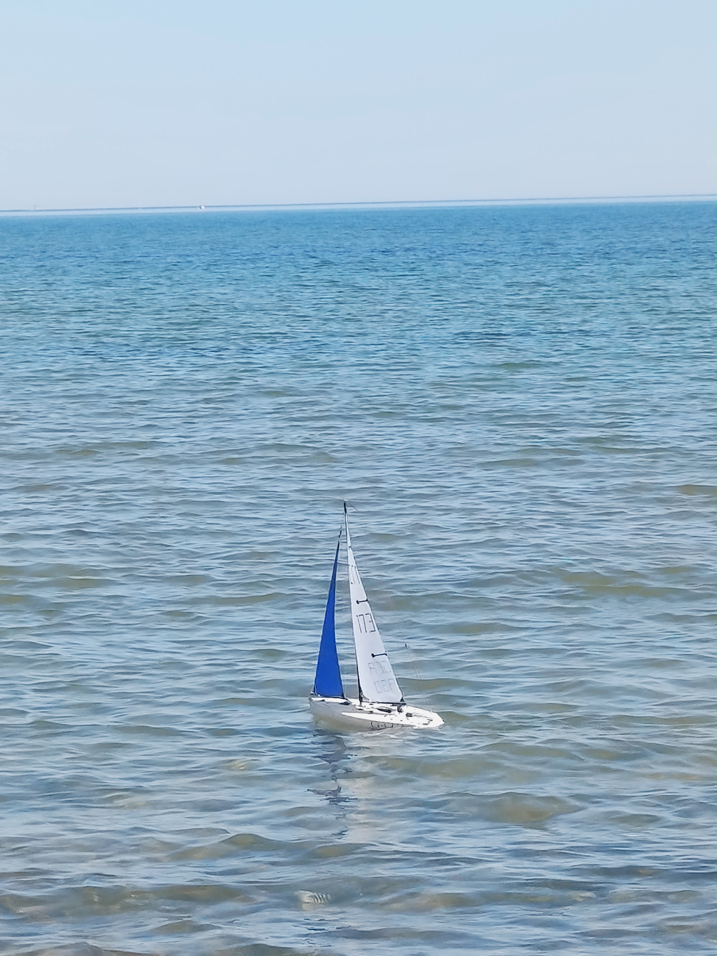 Heut' Morgen war etwas Nebel. Am Horizont ist noch ein Schleier zu erkennen.